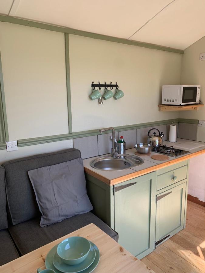 Ferienwohnung Hillcrest Hut Tenby Exterior foto